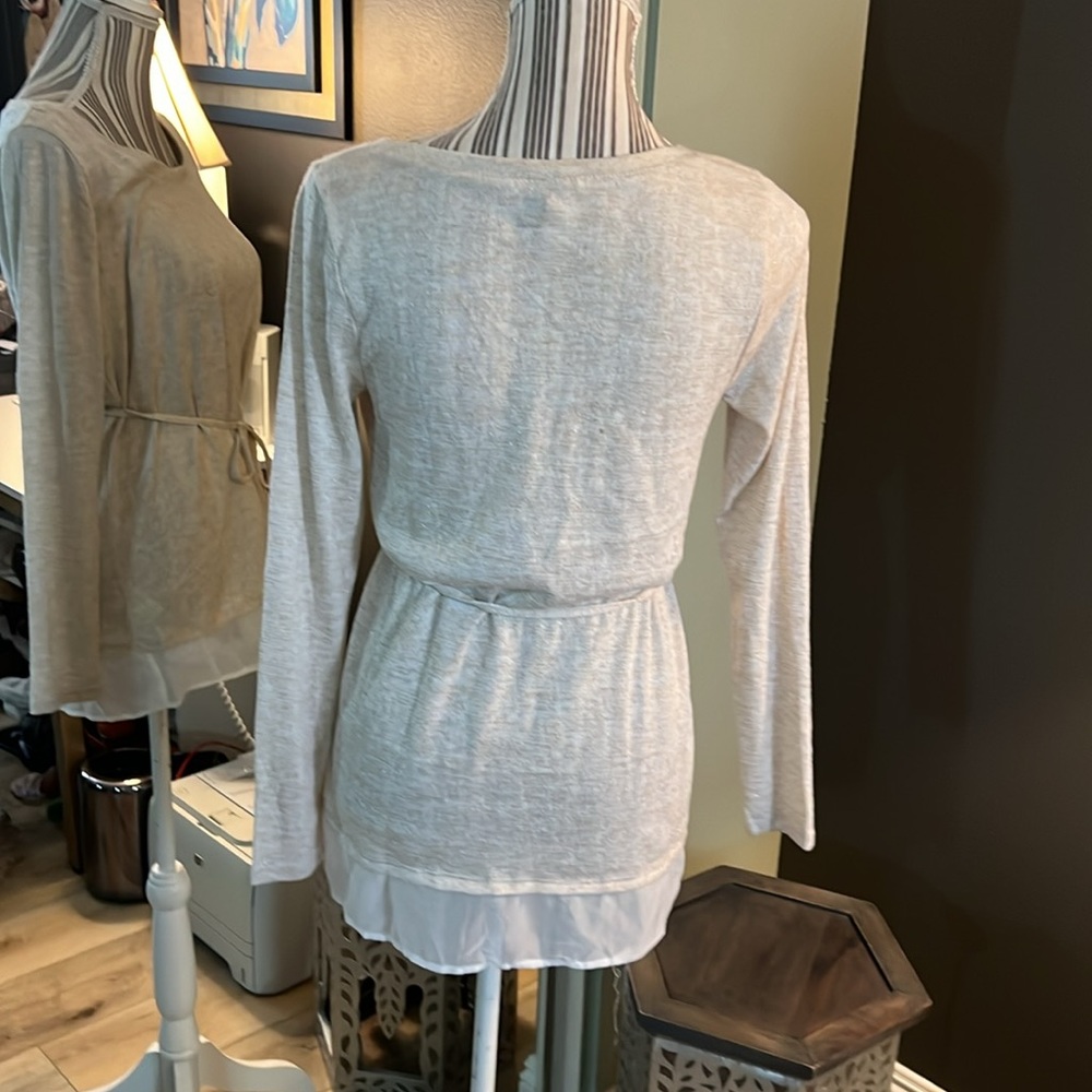 Lilly McKay, cream tunic, with toe option at waist, small - Picture 5 of 6